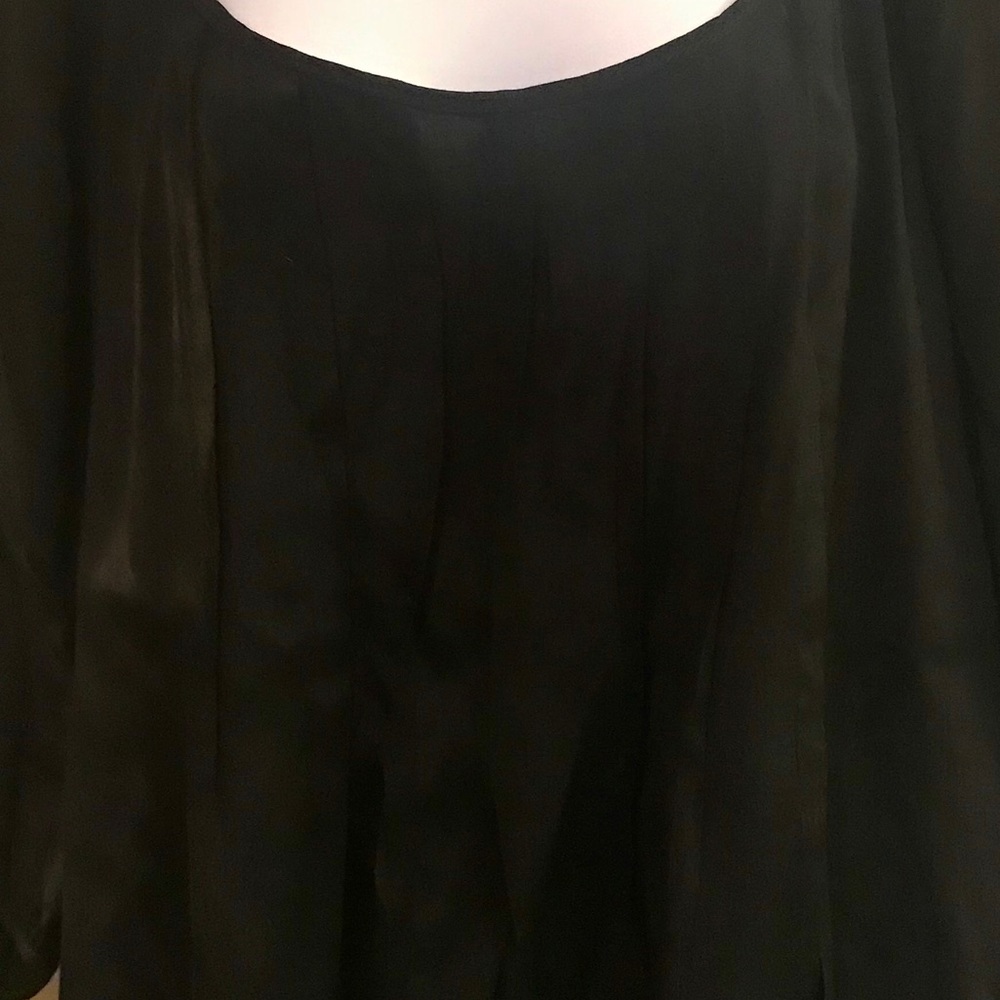 Studio black blouse - Picture 2 of 3